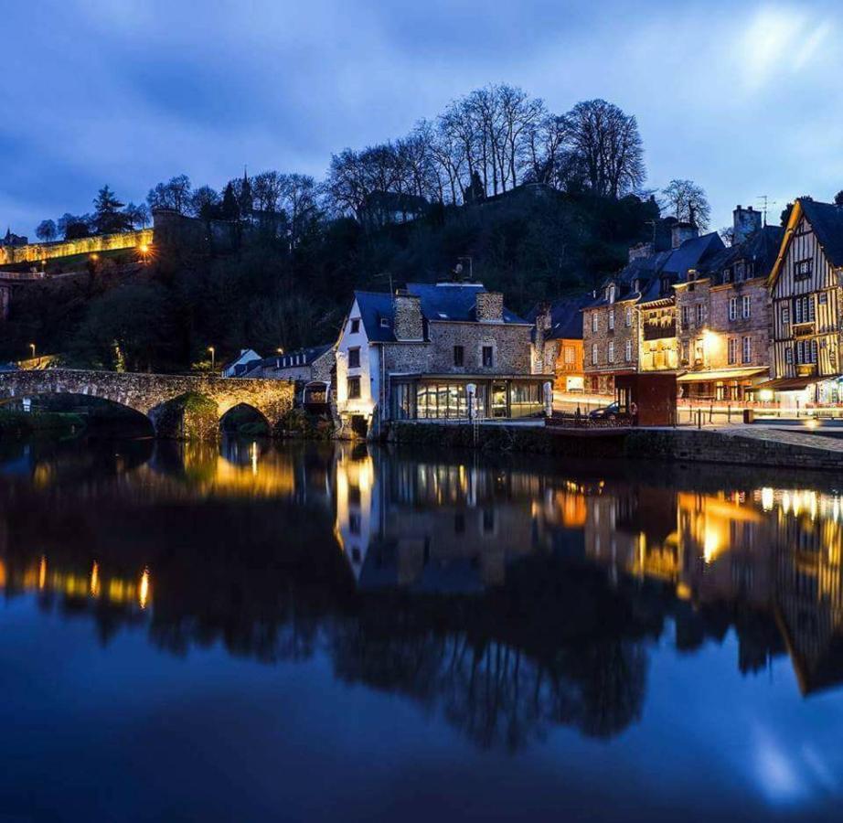 Ker Jerome - Traditional Stone Breton Cottage Near To Dinan Trelivan Exteriér fotografie