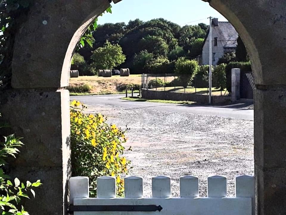 Ker Jerome - Traditional Stone Breton Cottage Near To Dinan Trelivan Exteriér fotografie